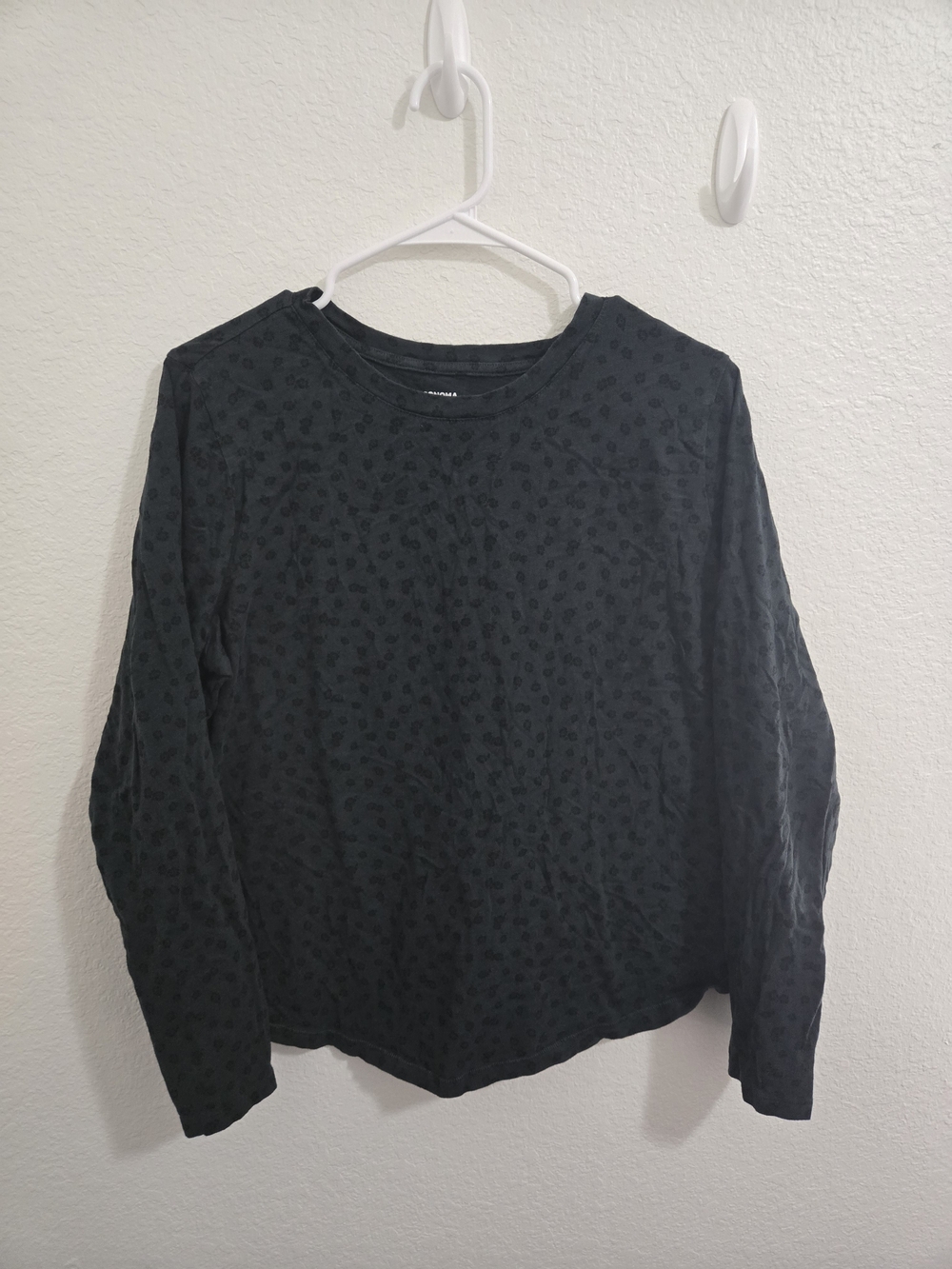 Sonoma Black Long Sleeve Crewneck with Subtle Spot Texture